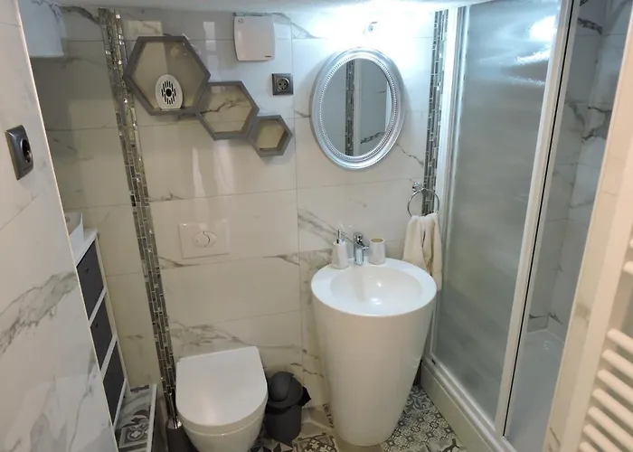 With Parking Space Biograd Na Moru, Biograd - 16561 Apartament *