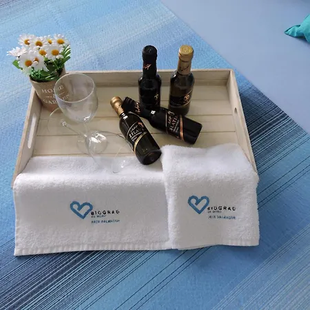 With Parking Space Biograd Na Moru, Biograd - 16561 Apartament *